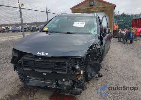 2023 Kia Sportage Hybrid Ex z USA, uszkodzony, nr VIN KNDPVCAG4P7067778